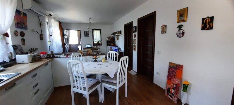 Buturugeni, casa deosebita, langa Bucuresti 20 km, proprietate personala